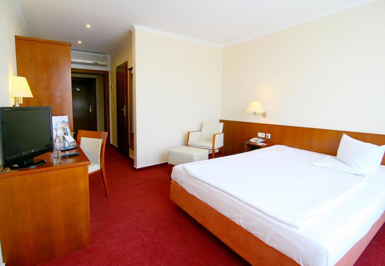 Alleehotel Europa Bensheim Exteriör bild