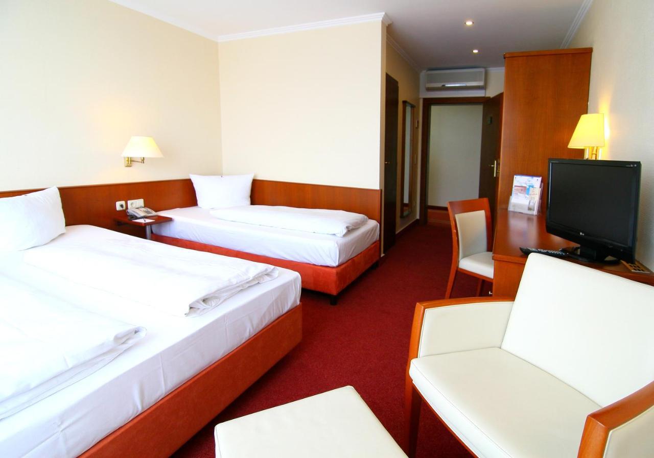 Alleehotel Europa Bensheim Exteriör bild